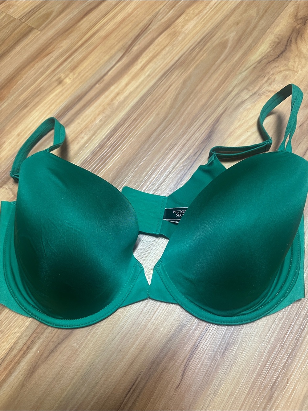 Victoria's Secret Emerald Green T-Shirt Bra 36DD